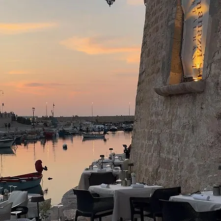Torre Azul Frontemare - جيوفيناتسو